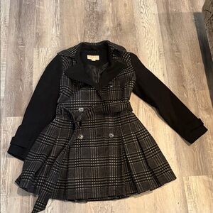 MICHAEL Michael Kors Black Coat size 4 GUC